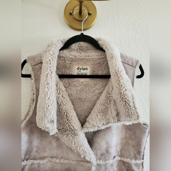 Dylan Women Gray Faux-Suede Shearling Sleeveless Vest Jacket Coat M - Picture 3 of 9